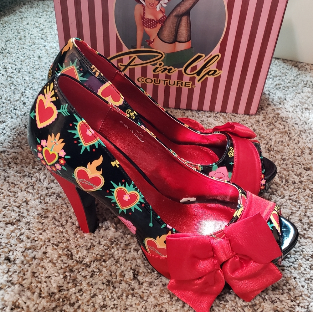 Size 8 Pin Up Couture red heels